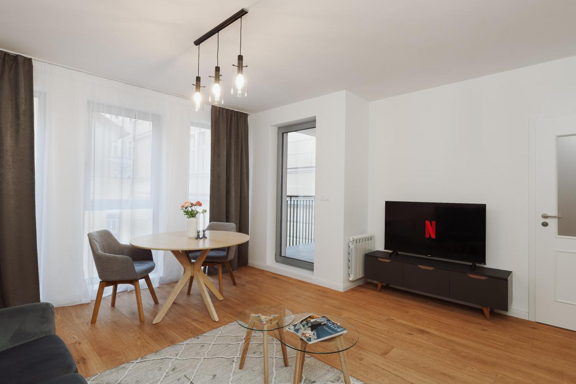 Granite - Cozy Center With Balcony